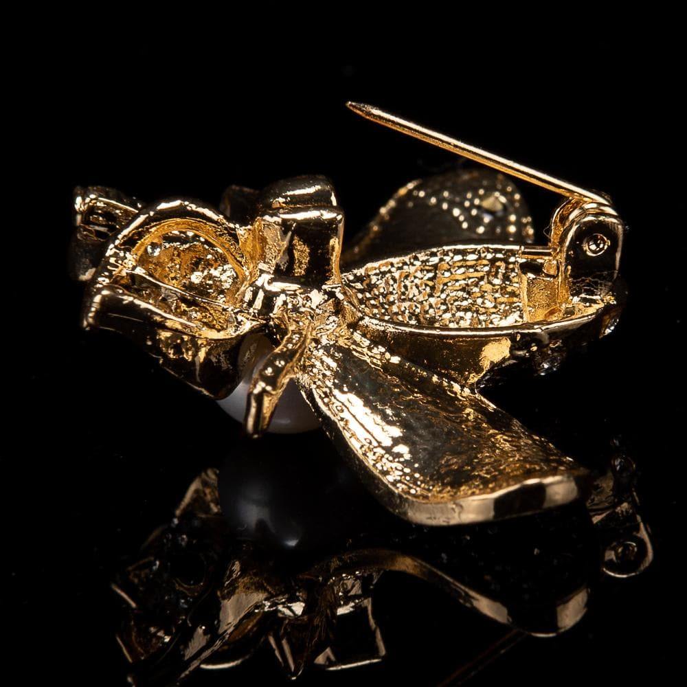 Freshwater Pearl Brooch - Bee - Akuna Pearls
