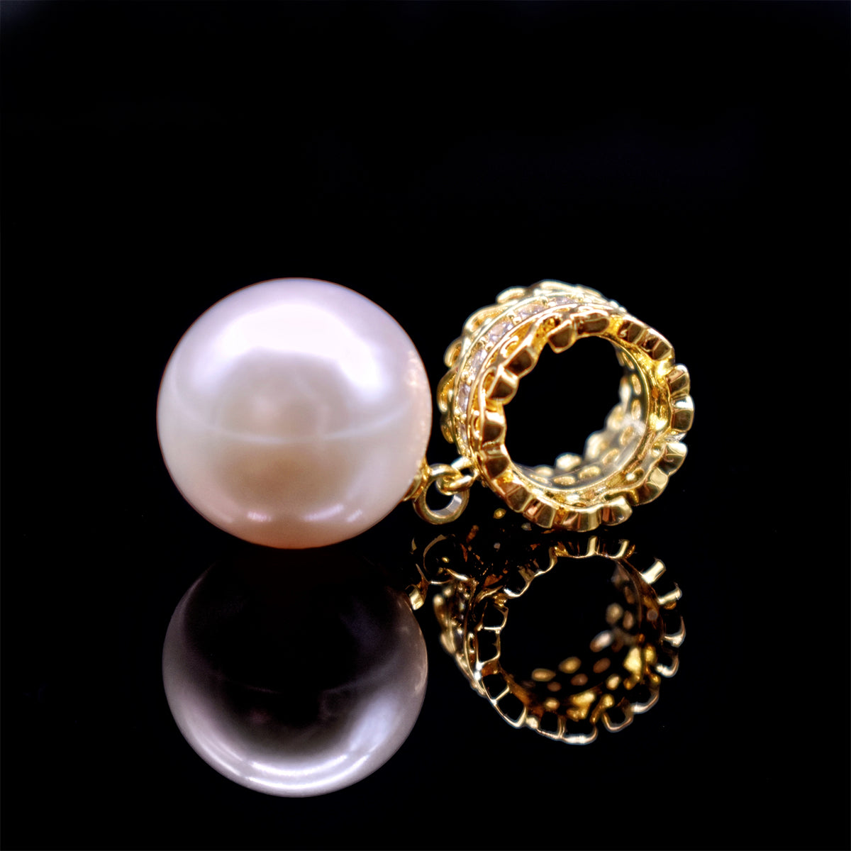 Freshwater Pearl Pendant Necklace - Lorelei - Akuna Pearls