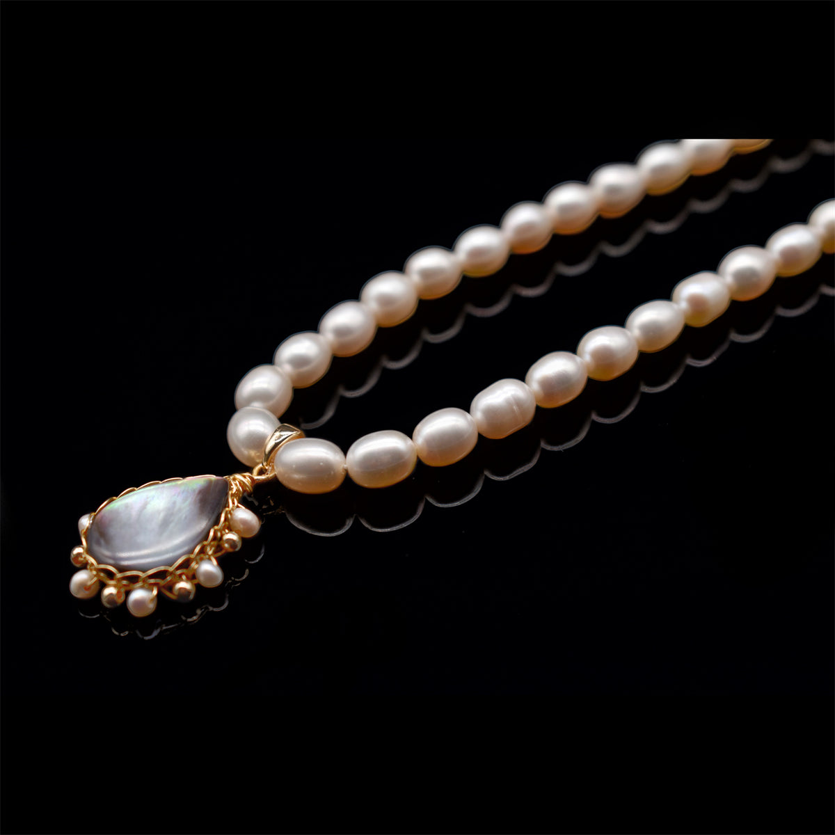 Freshwater Pearl Pendant Necklace - Marilla - Akuna Pearls