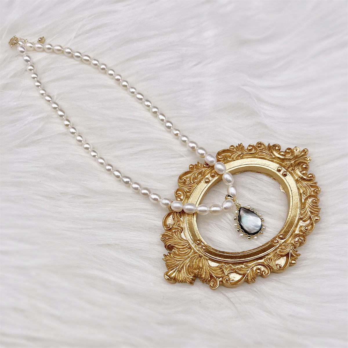 Freshwater Pearl Pendant Necklace - Marilla - Akuna Pearls