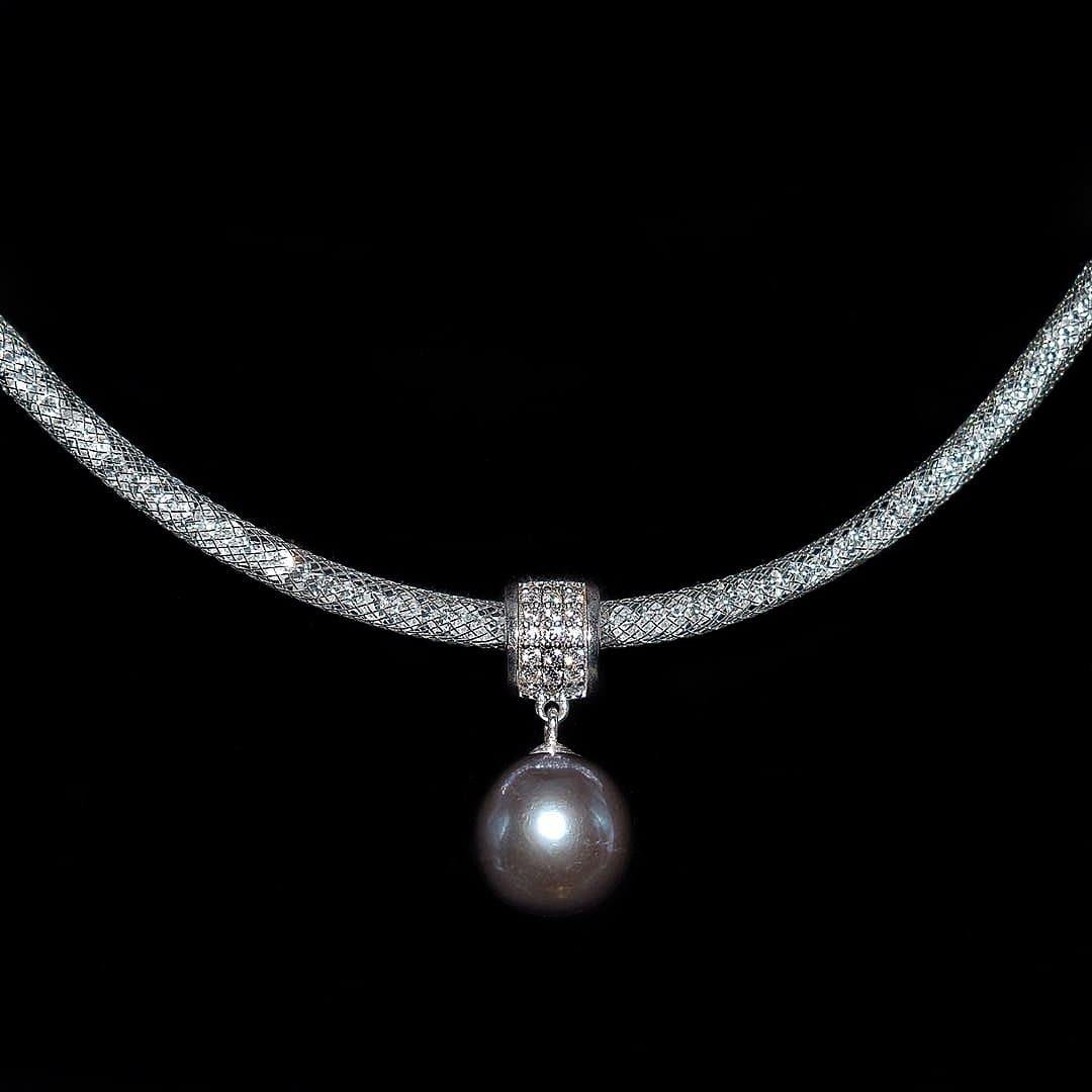 Freshwater Pearl Pendant Necklace - Minerva - Akuna Pearls
