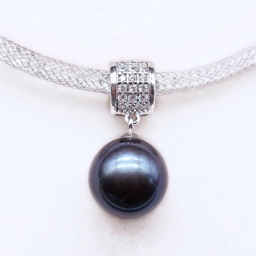 Freshwater Pearl Pendant Necklace - Minerva - Akuna Pearls