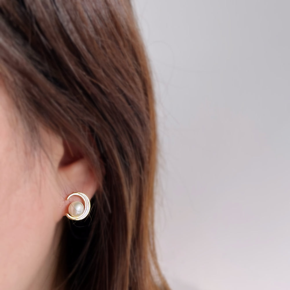 Freshwater Pearl Stud Earrings - Crescent - Akuna Pearls