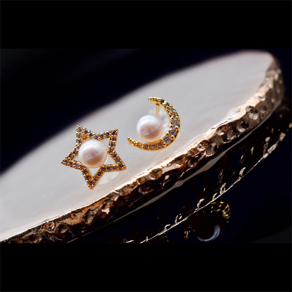 Freshwater Pearl Stud Earrings - Moon &amp; Star - Akuna Pearls
