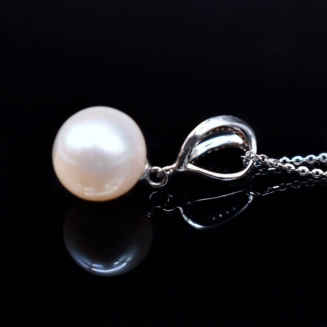Freshwater Pearl Pendant Necklace - Orpah - Akuna Pearls