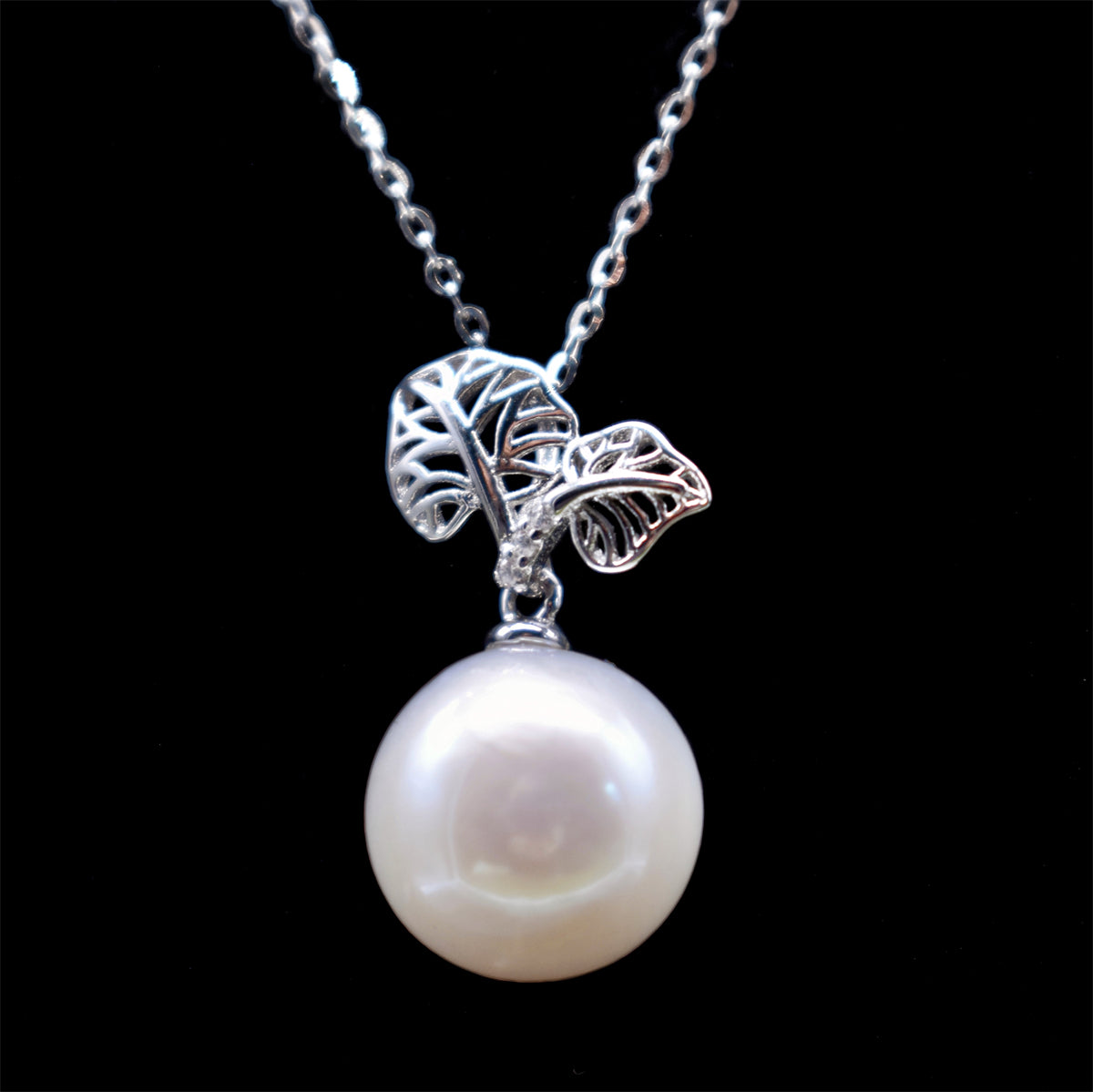 Freshwater Pearl Pendant Necklace - Patia - Akuna Pearls