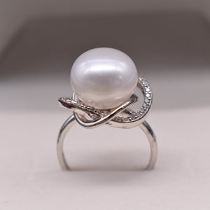 Freshwater Pearl Adjustable Ring - Flora - Akuna Pearls