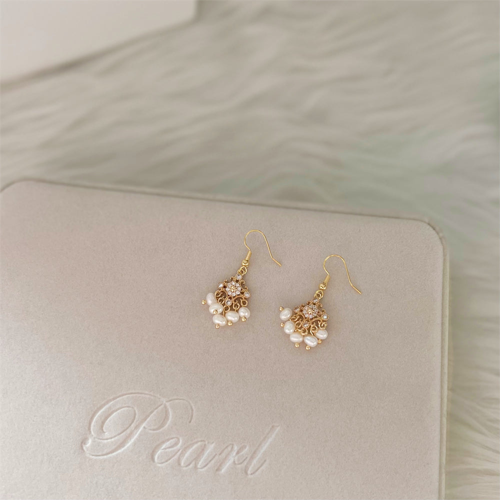 Freshwater Pearl Hook Earrings - Cachet - Akuna Pearls