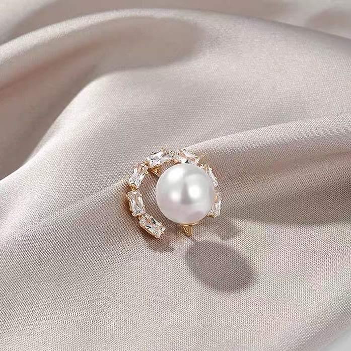 Faux Pearl Fashion Pin - Grace - Akuna Pearls