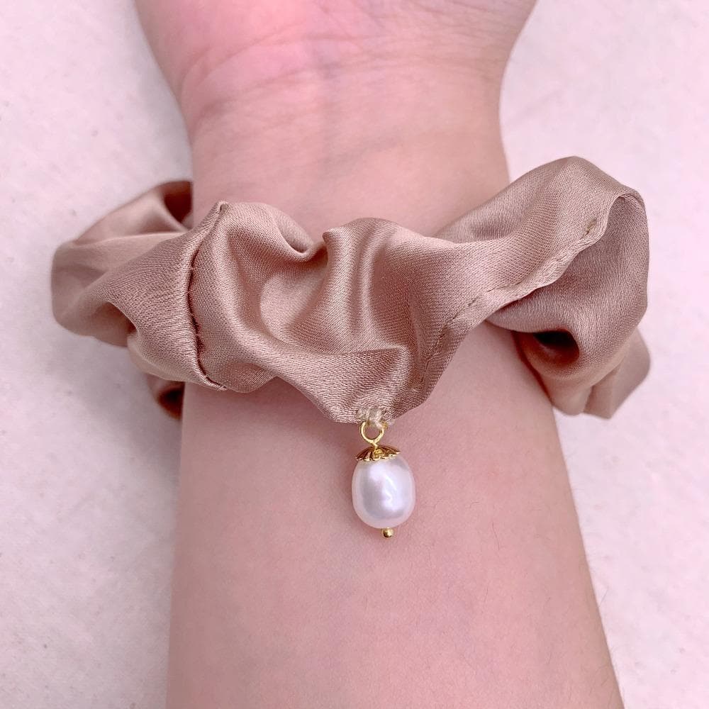 Freshwater Pearl Scrunchies - Akuna Pearls